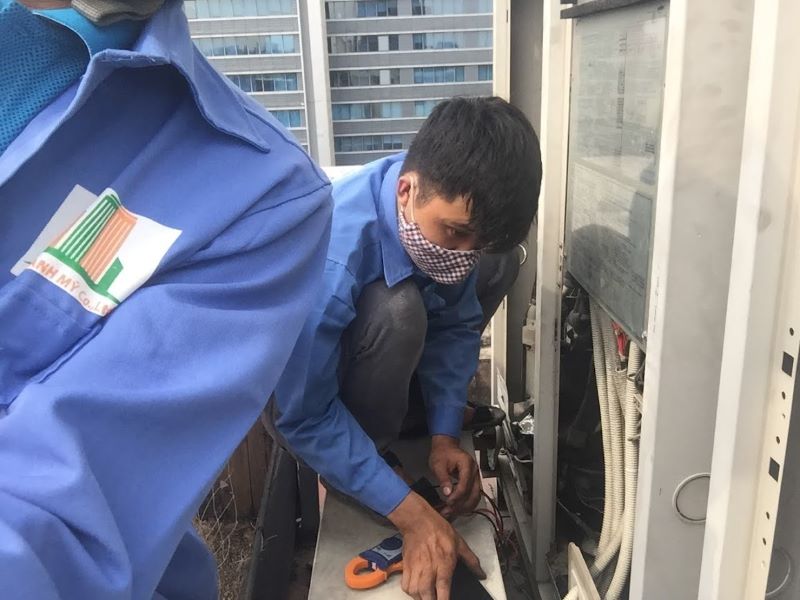 Nhũng hư hỏng thường gặp trên máy lạnh công nghiệp Nhũng hư hỏng thường gặp trên máy lạnh công nghiệp