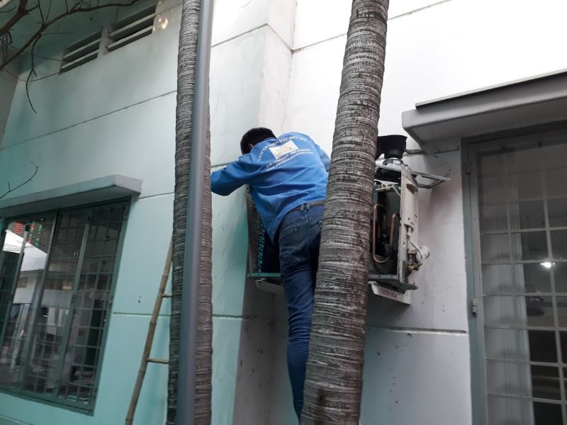 Nguyên nhân và cách khắc phục xì gas máy lạnh Nguyên nhân và cách khắc phục xì gas máy lạnh