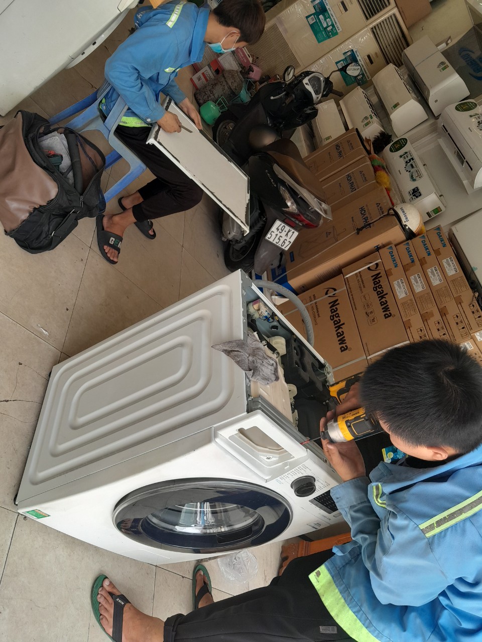 sửa chữa máy lạnh tại huyện Hóc Môn sửa chữa máy lạnh tại huyện Hóc Môn