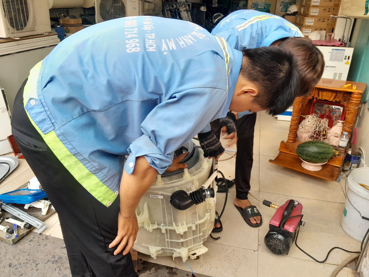 sửa chữa máy lạnh tại huyện Hóc Môn sửa chữa máy lạnh tại huyện Hóc Môn