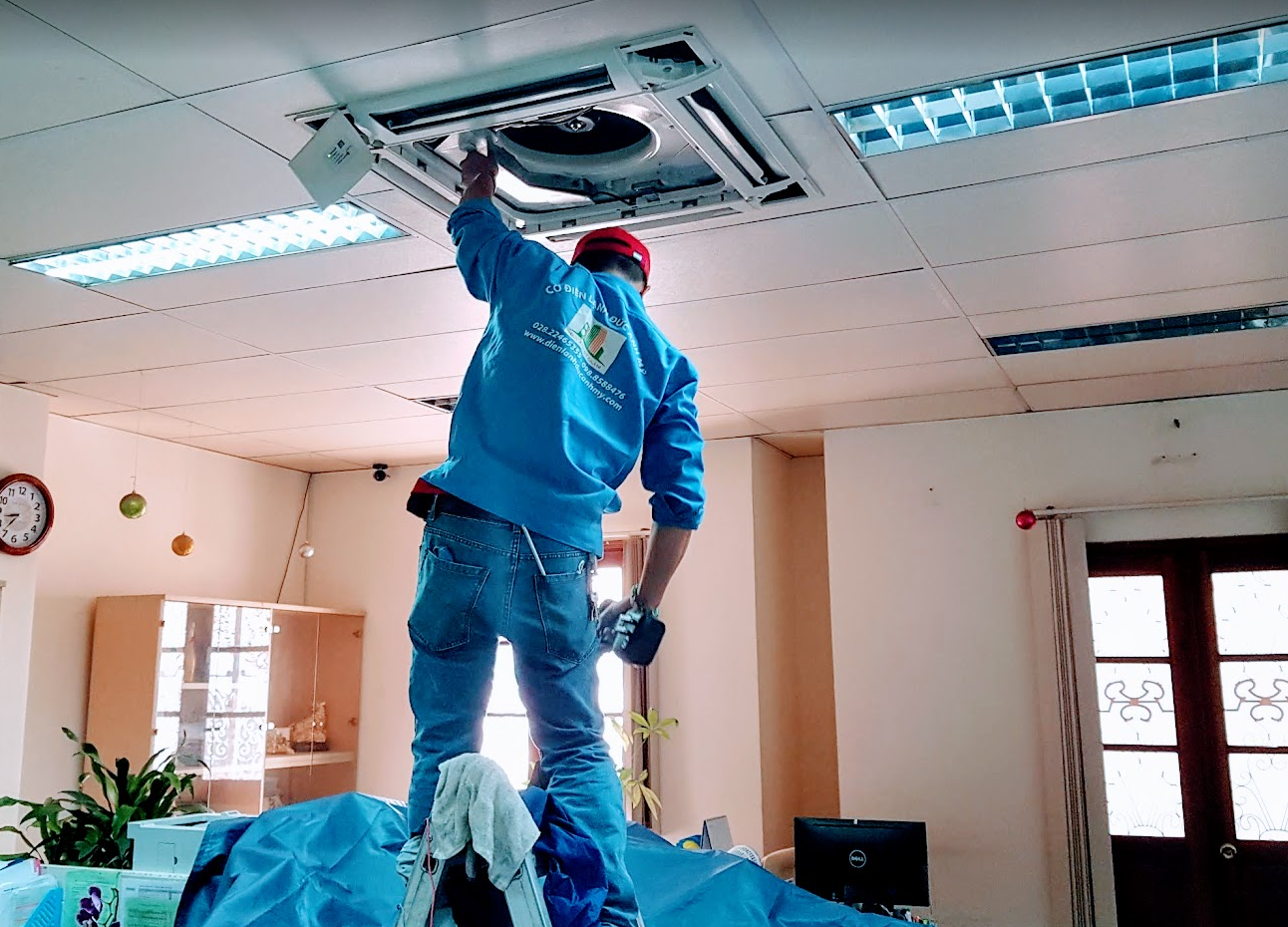 Đặt dịch vụ vệ sinh máy lạnh Đặt dịch vụ vệ sinh máy lạnh