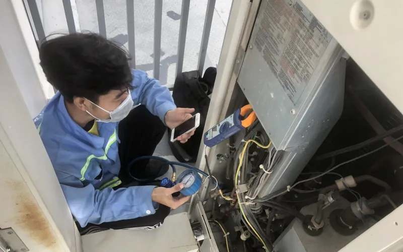 Dịch vụ bơm gaz máy lạnh tại nhà chuyên nghiệp, nhanh chóng, giá rẻ tại TPHCM
