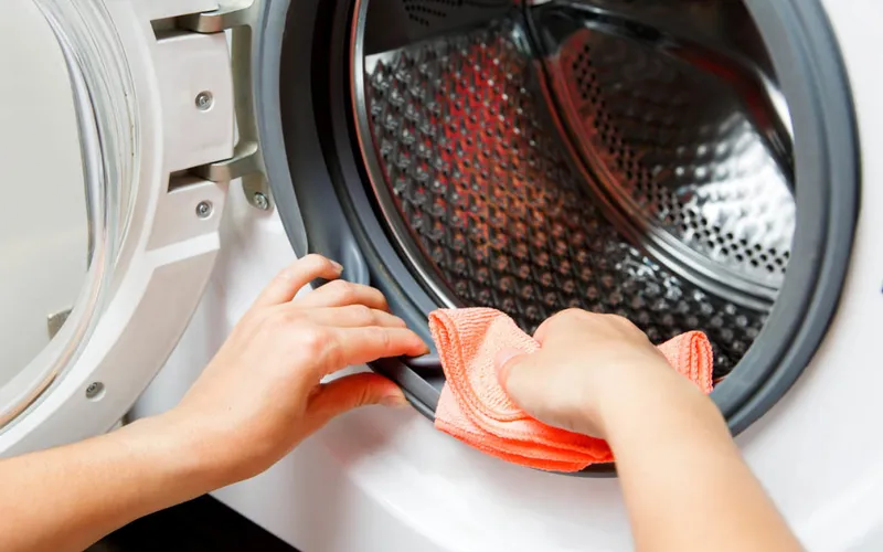 Vệ sinh máy giặt tại nhà TPHCM giá rẻ, có mặt sau 30 phút gọi