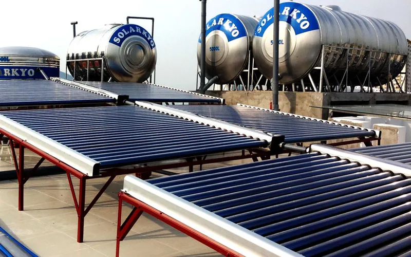Dịch vụ vệ sinh máy nước nóng tại nhà nhanh chóng tại TPHCM