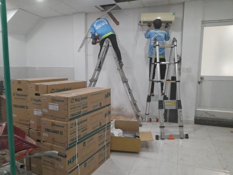 Tiếp nhận và sửa chữa máy lạnh tại TPHCM Tiếp nhận và sửa chữa máy lạnh tại TPHCM