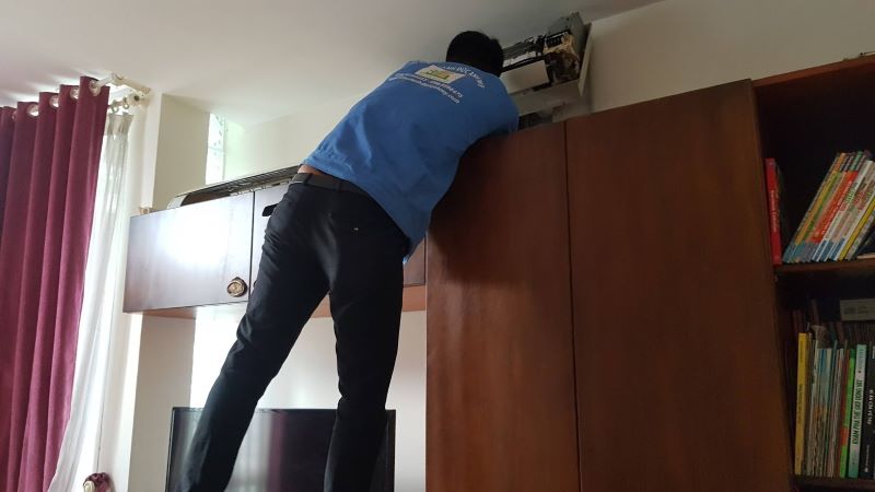 Tìm nguyên nhân máy lạnh chảy nước Tìm nguyên nhân máy lạnh chảy nước