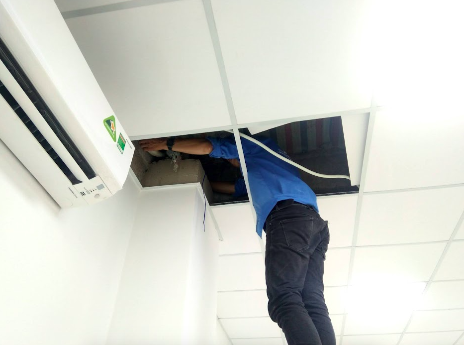 vệ sinh máy lạnh Quận 12 vệ sinh máy lạnh Quận 12