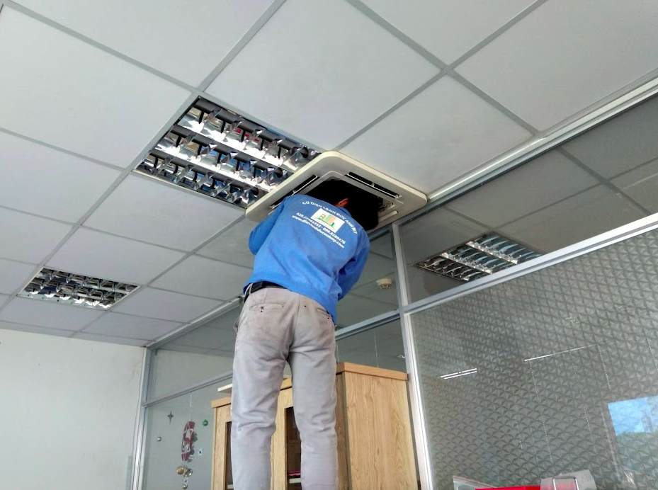 vệ sinh máy lạnh Quận 12 vệ sinh máy lạnh Quận 12