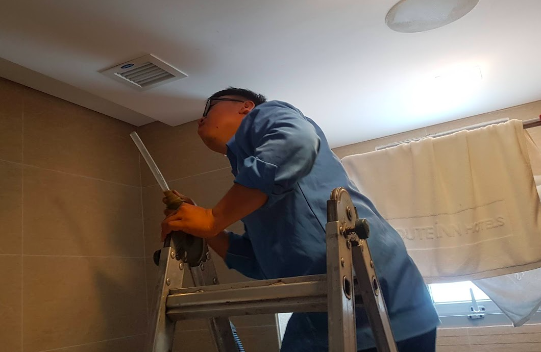 vệ sinh máy lạnh tại nhà Quận Bình Thạnh vệ sinh máy lạnh tại nhà Quận Bình Thạnh