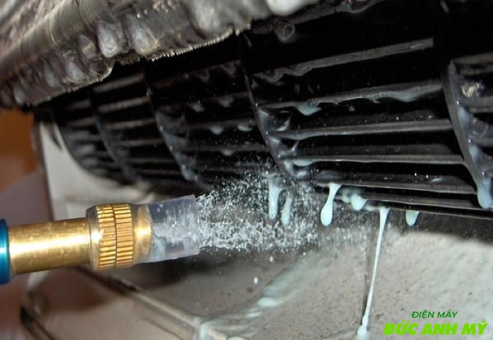 vệ sinh máy lạnh tại nhà vệ sinh máy lạnh tại nhà