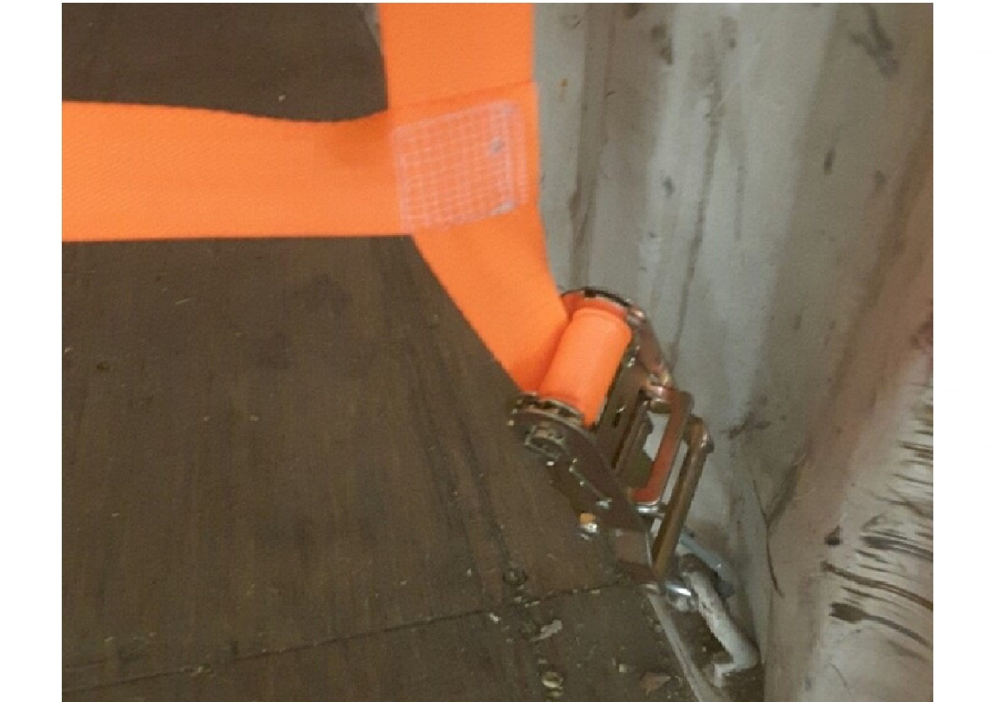 Tăng đơ siết căng tấm lưới chằng hàng Tăng đơ siết căng tấm lưới chằng hàng