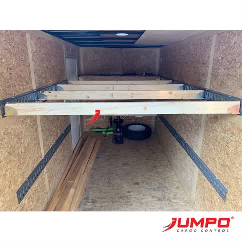 Với hệ thống ray E-track có thể chia 2–3 tầng, rất hiệu quả cho F&B hoặc phân phối thực thẩm Với hệ thống ray E-track có thể chia 2–3 tầng, rất hiệu quả cho F&B hoặc phân phối thực thẩm