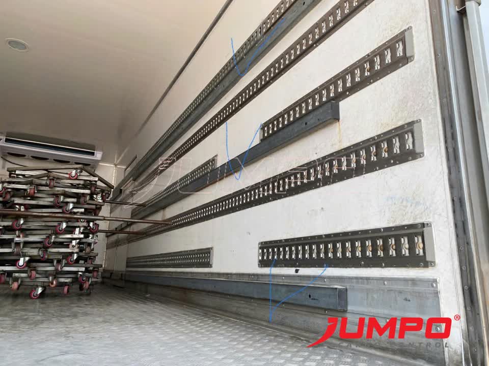 Thanh ray E-Track lắp trong thùng xe đông lạnh Thanh ray E-Track lắp trong thùng xe đông lạnh