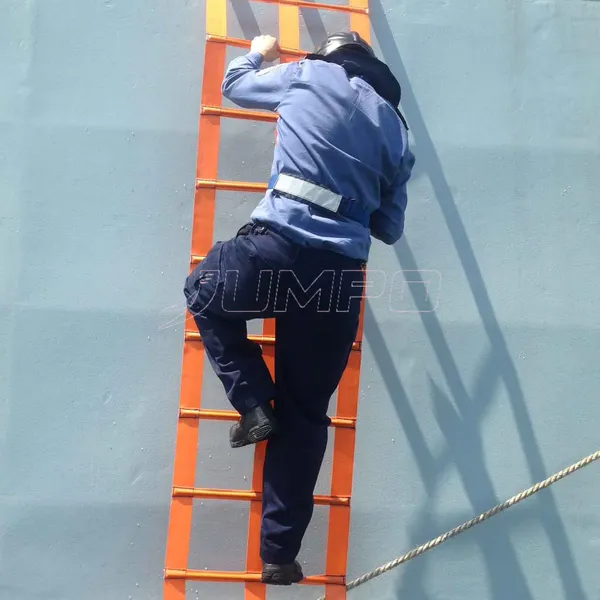 Escape climbing net