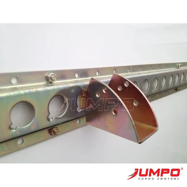 Thanh ray Q-track lắp trong thùng xe tải kho lạnh