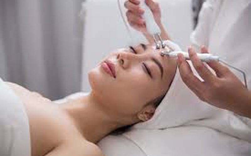 Lớp Học Chăm Sóc Da tại Con Cuông