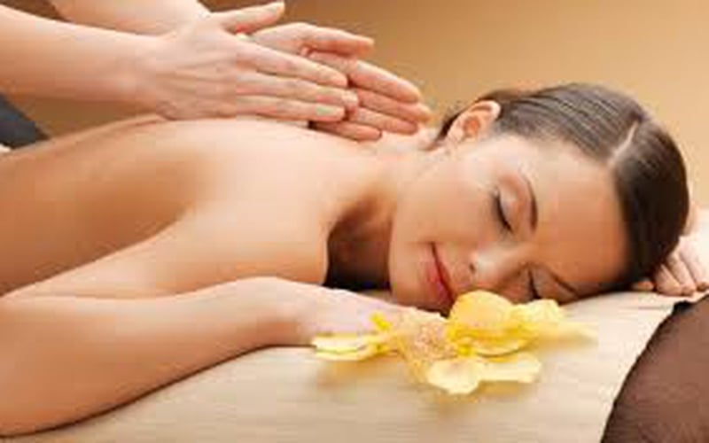 Lớp Học Massage Trị Liệu tại Con Cuông