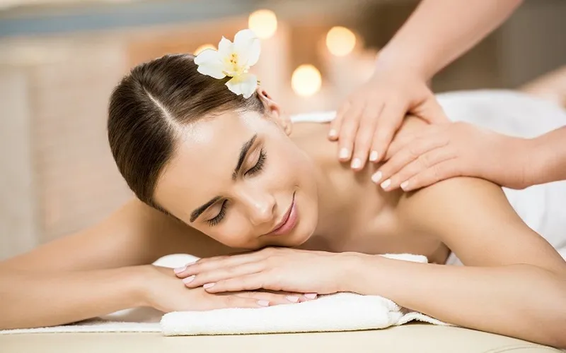Tuyển sinh chứng chỉ massage cùng SPA DR NAVY tại Quế Phong