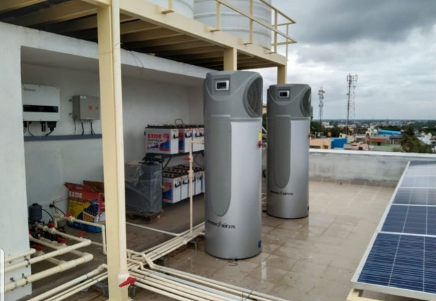 Hình ảnh lắp đặt thực tế Máy Bơm nhiệt Solahart Atmos Air 180L Hình ảnh lắp đặt thực tế Máy Bơm nhiệt Solahart Atmos Air 180L