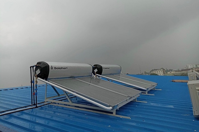 Máy nước nóng năng lượng mặt trời solahart 300L Số 1 Australia Máy nước nóng năng lượng mặt trời solahart 300L Số 1 Australia