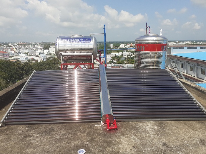 Máy nước nóng năng lượng mặt trời công nghiệp Đại Thành Máy nước nóng năng lượng mặt trời công nghiệp Đại Thành