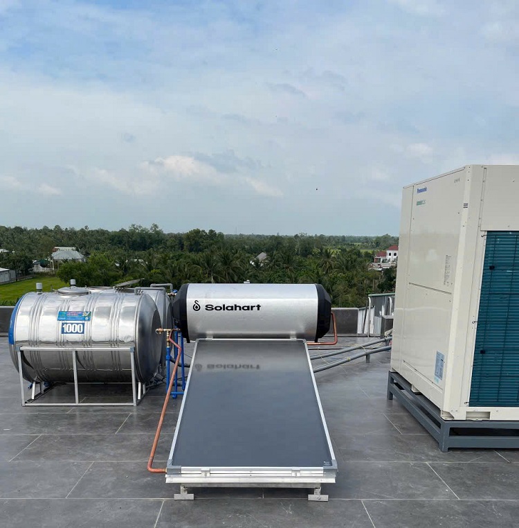 Máy nước nóng NLMT Tấm Phẳng 180L Solahart - Nhập khẩu Máy nước nóng NLMT Tấm Phẳng 180L Solahart - Nhập khẩu