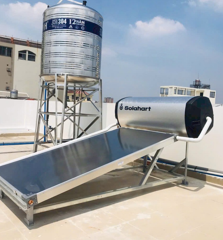 Lắp máy Solahart 180L Premium tại Bình Chánh Lắp máy Solahart 180L Premium tại Bình Chánh