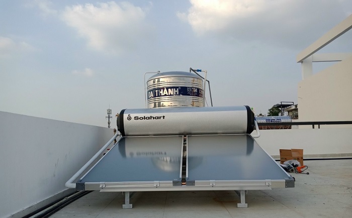 Lắp hoàn thiện máy nước nóng Solahart 300l – Úc Lắp hoàn thiện máy nước nóng Solahart 300l – Úc