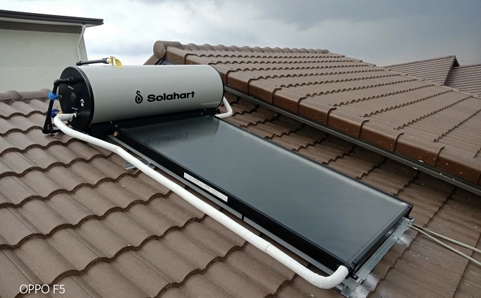 Máy nước nóng Solahart 150L Sunheat lắp trên mái ngói Máy nước nóng Solahart 150L Sunheat lắp trên mái ngói