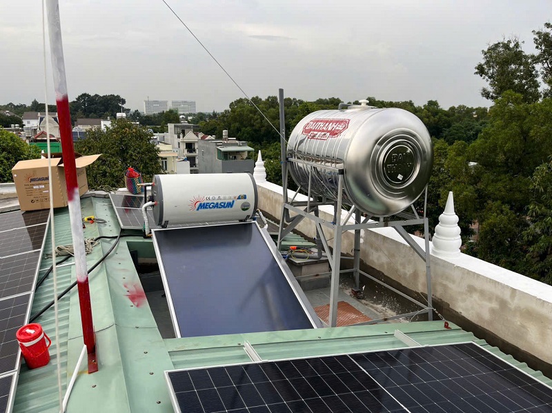 Máy nước nóng mặt trời dạng tấm phẳng 150L Megasun Máy nước nóng mặt trời dạng tấm phẳng 150L Megasun