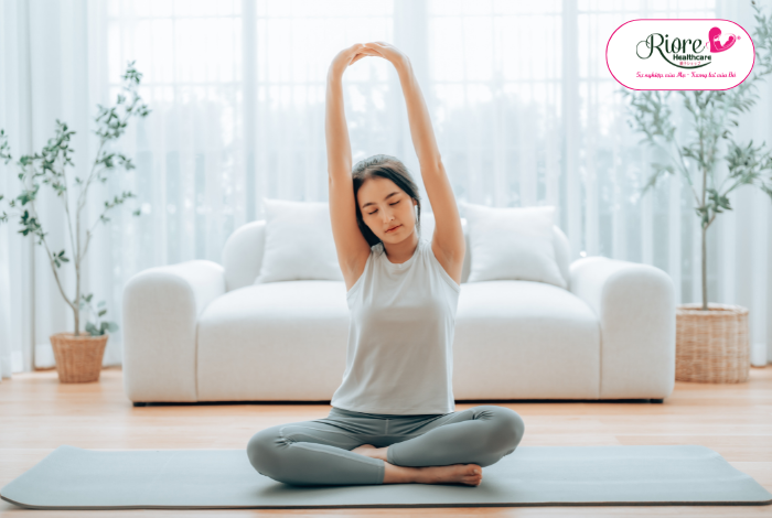 Bài tập giãn lưng và vai