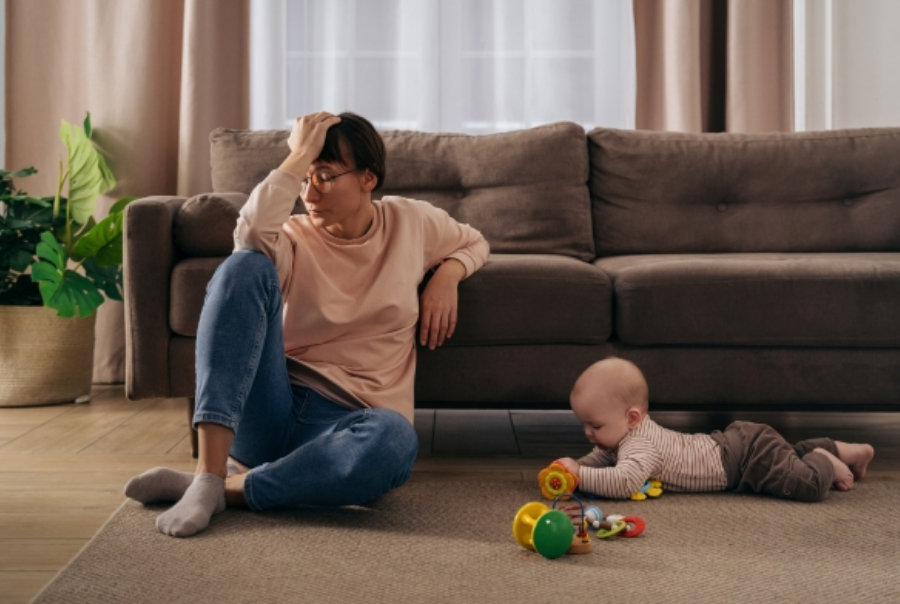 Mẹ Sau Sinh Thường Xuyên Mệt Mỏi: Nguyên Nhân Và Cách Cải Thiện Mẹ Sau Sinh Thường Xuyên Mệt Mỏi: Nguyên Nhân Và Cách Cải Thiện