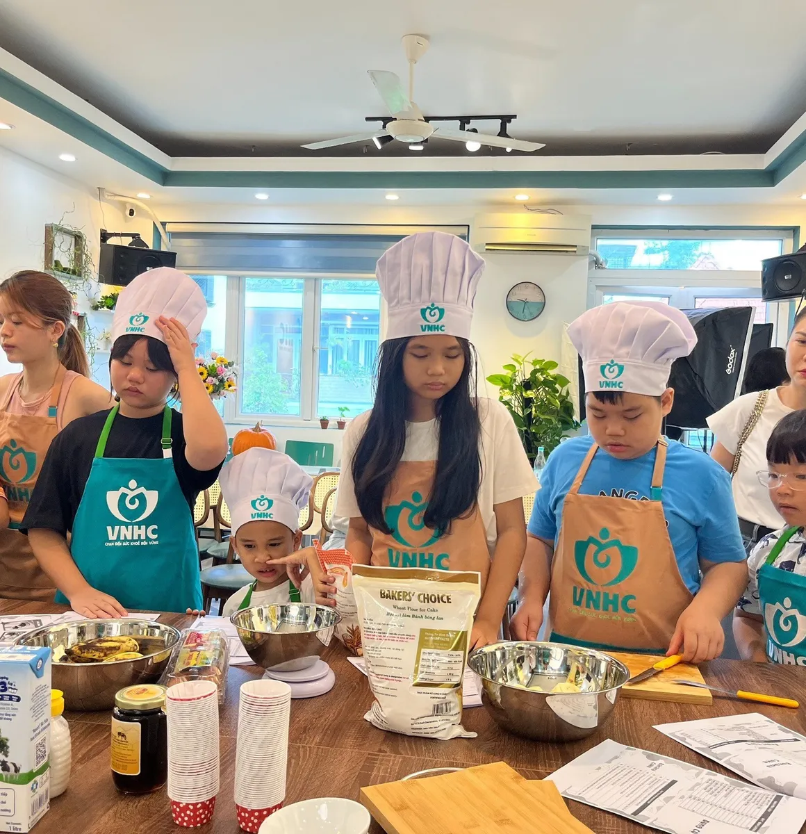 CHEF NHÍ LÀM BÁNH HEALTHY