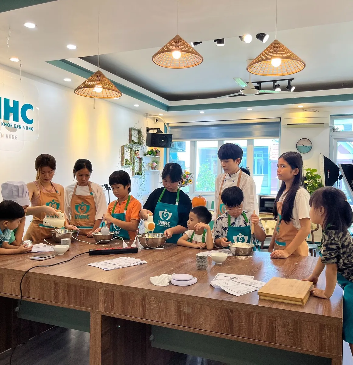 CHEF NHÍ LÀM BÁNH HEALTHY