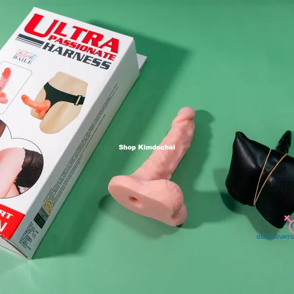 Tìm hiểu về dương vật giả có dây đeo đặc ruột không rung