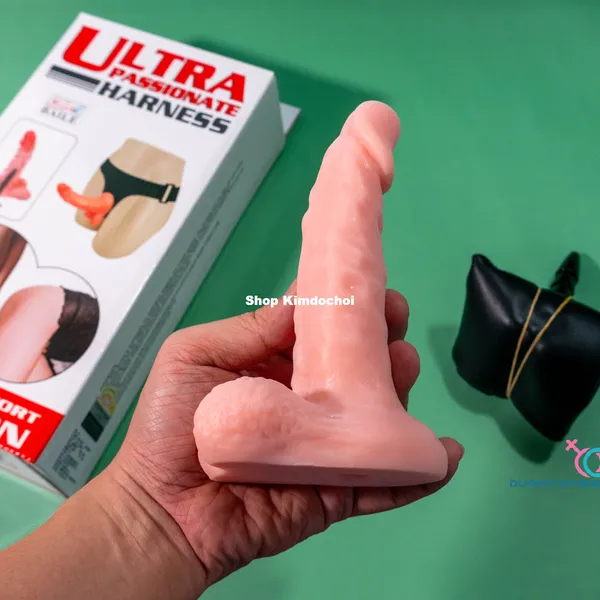 Tìm hiểu về dương vật giả có dây đeo đặc ruột không rung