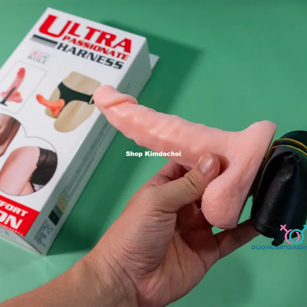 Tìm hiểu về dương vật giả có dây đeo đặc ruột không rung