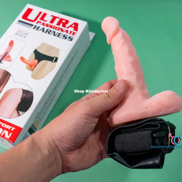 Tìm hiểu về dương vật giả có dây đeo đặc ruột không rung