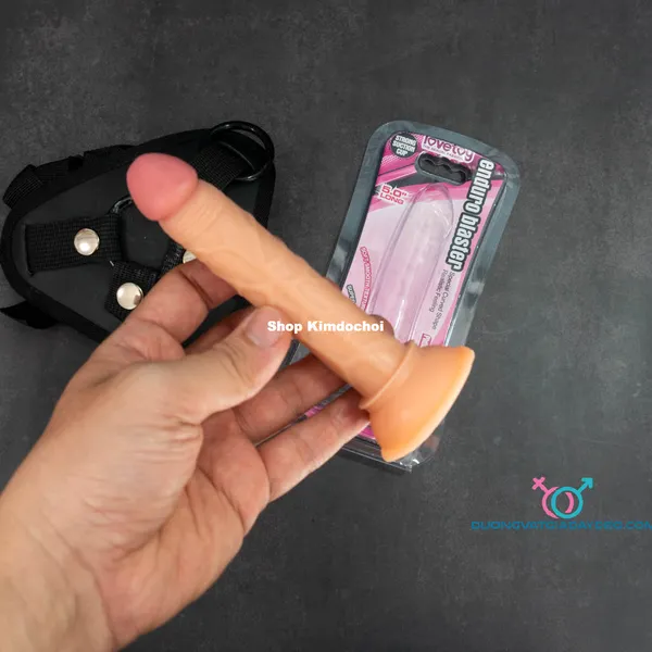 Trải nghiệm mới lạ với dương vật giả mini cho les chỉ 11cm