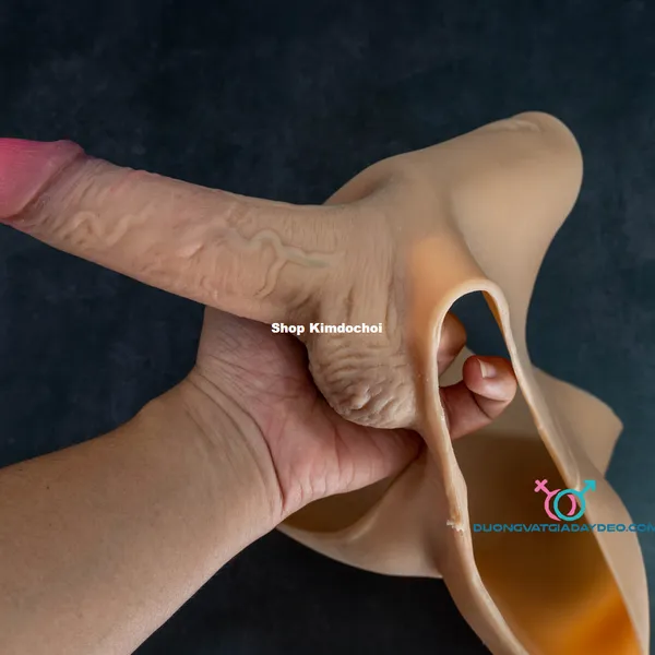 Dương vật giả liền quần rỗng ruột cho nam - Bí mật để cải thiện đời sống tình dục 