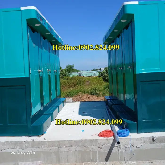 Cabin nhà vệ sinh nhựa