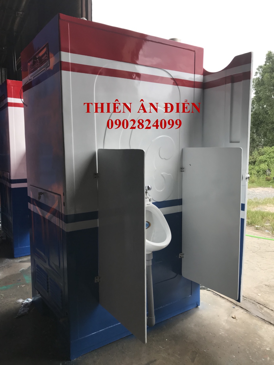 nhà vệ sinh tạm