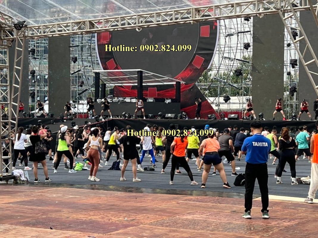 cho thuê nhà vệ sinh công cộng