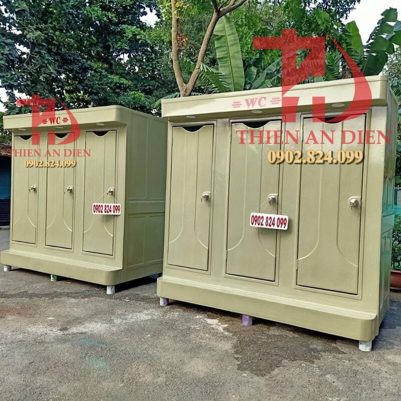 giá nhà vệ sinh composite