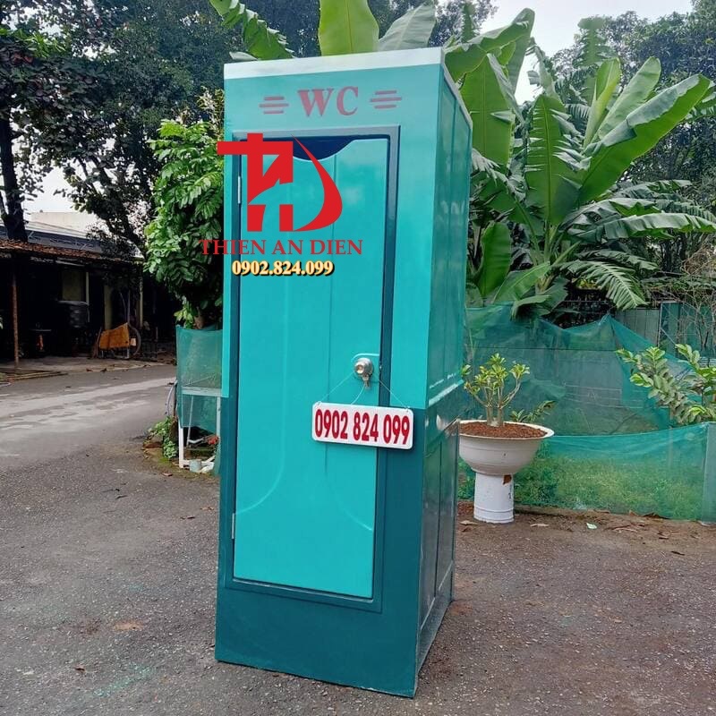 giá nhà vệ sinh composite