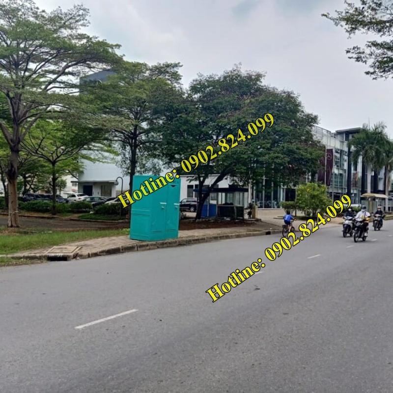 giá thuê nhà vệ sinh composite