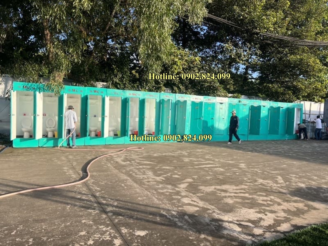 gía thuê nhà vệ sinh công cộng