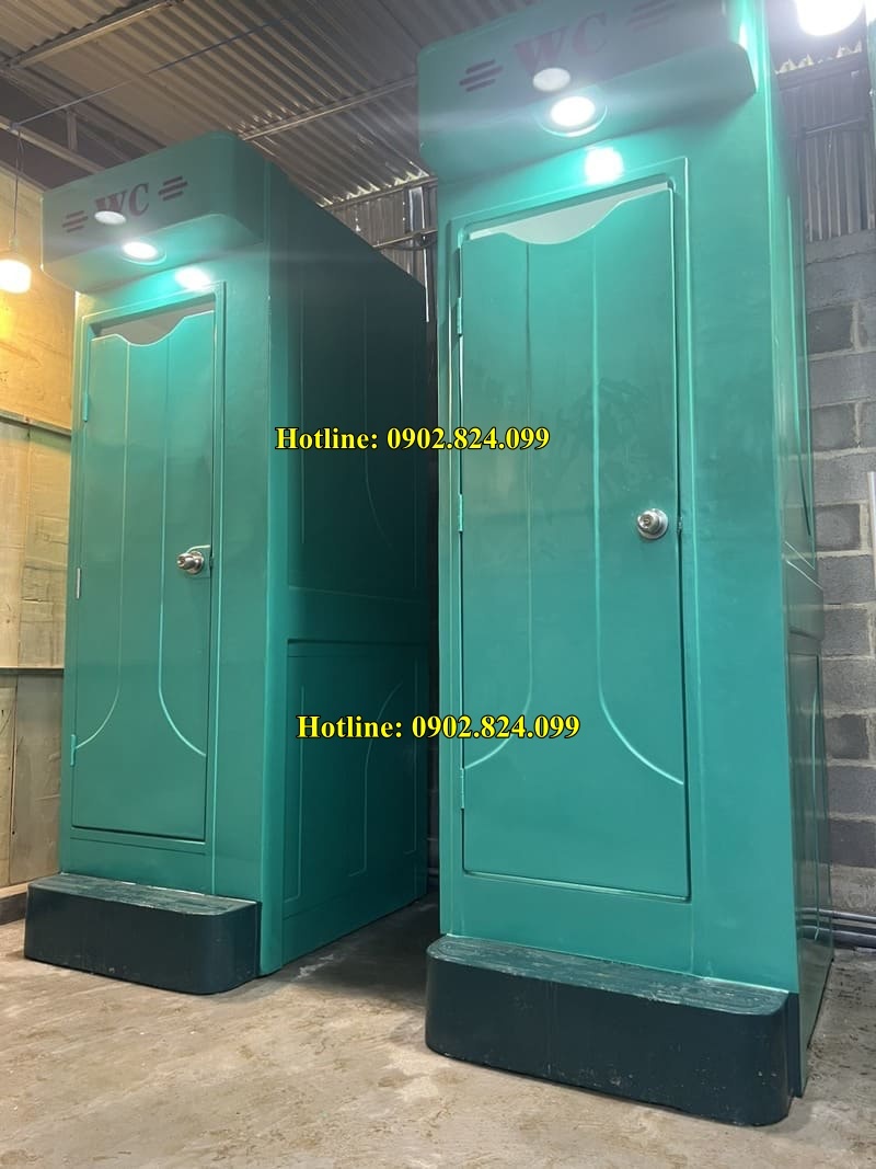 nhà vệ sinh công cộng đã qua sử dụng