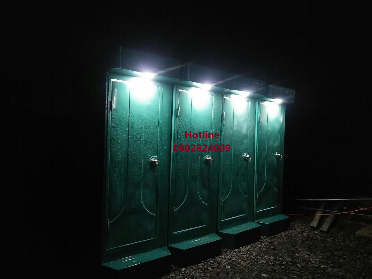 Thuê nhà vệ sinh composite