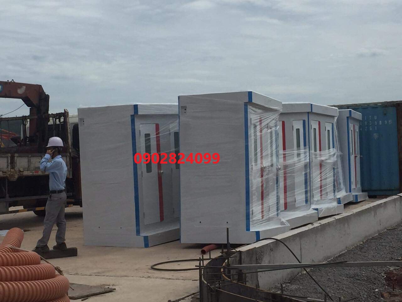 thuê nhà vệ sinh công cộng